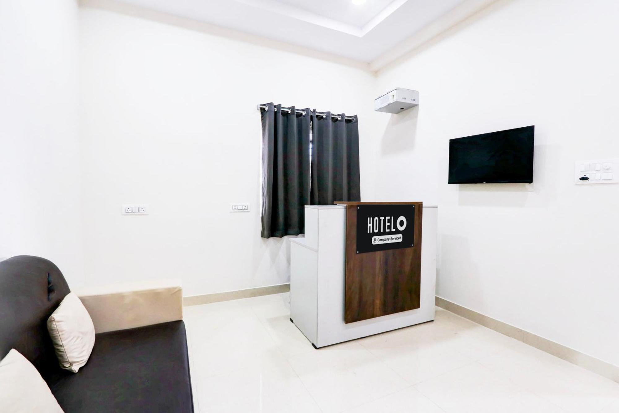 Super Hotel O Adibatla Near Tcs Ibrahimpatan Bagian luar foto