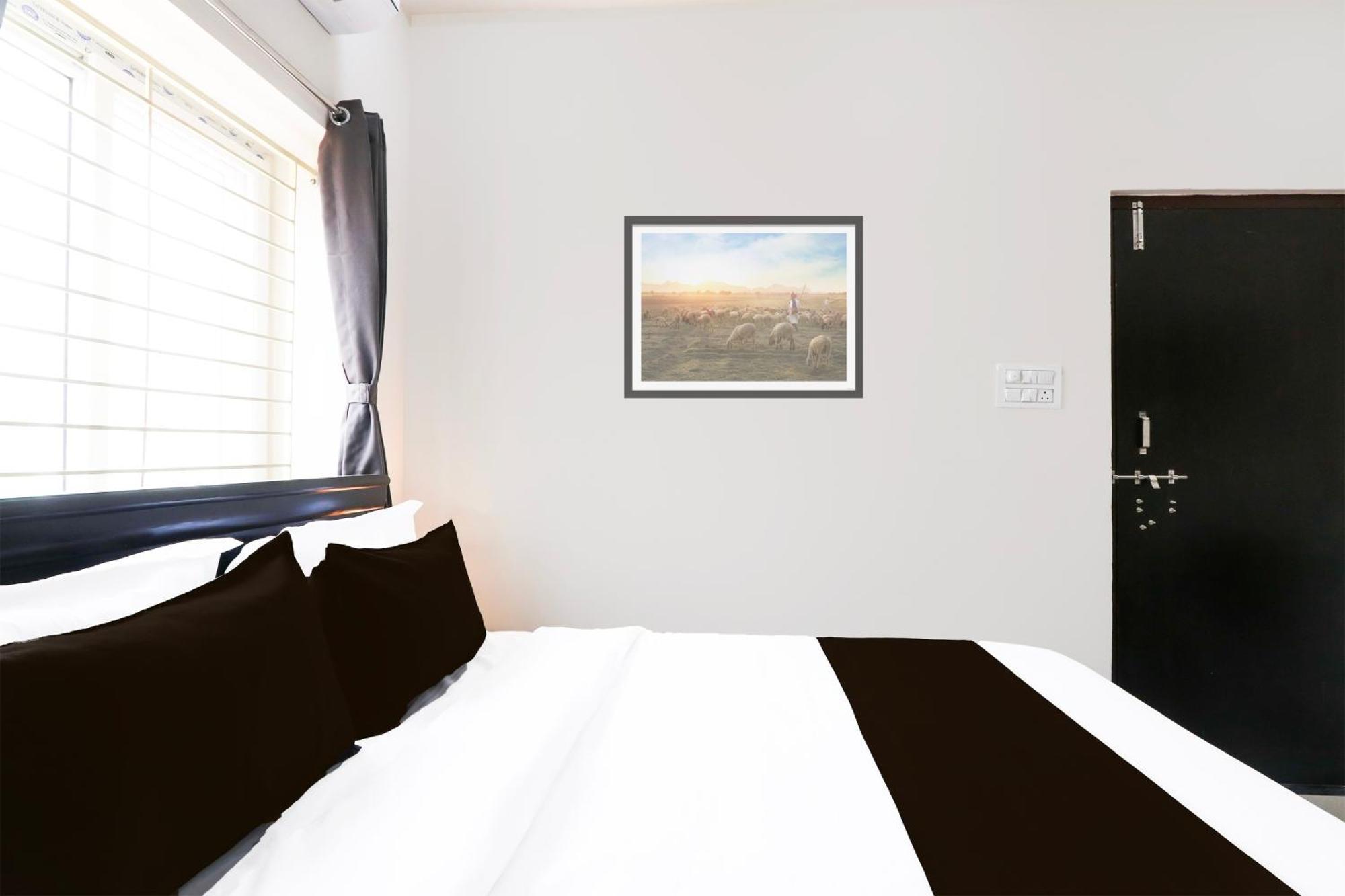 Super Hotel O Adibatla Near Tcs Ibrahimpatan Bagian luar foto